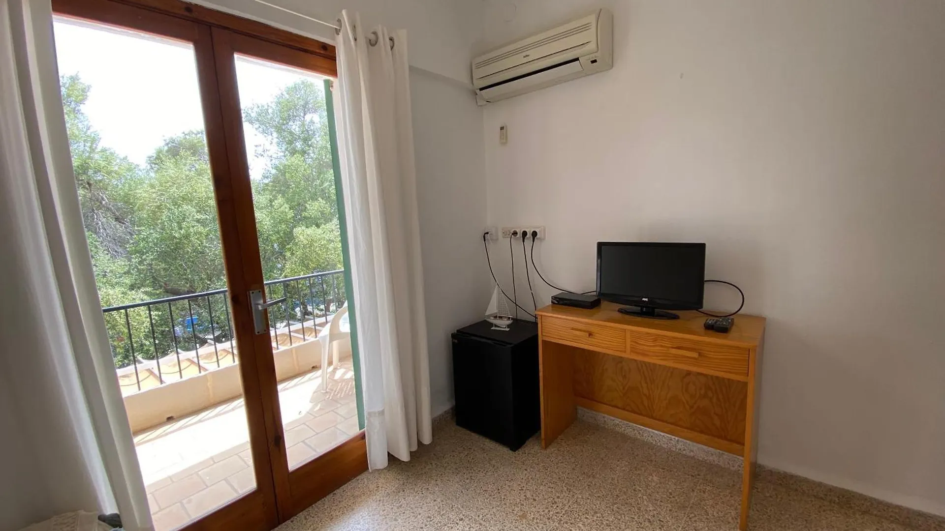 Guest house Ch El Quijote Hotel Cala Murada  Spain